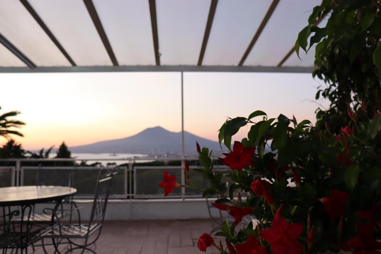 Hotel Paradiso Castellammare di Stabia Exterior photo