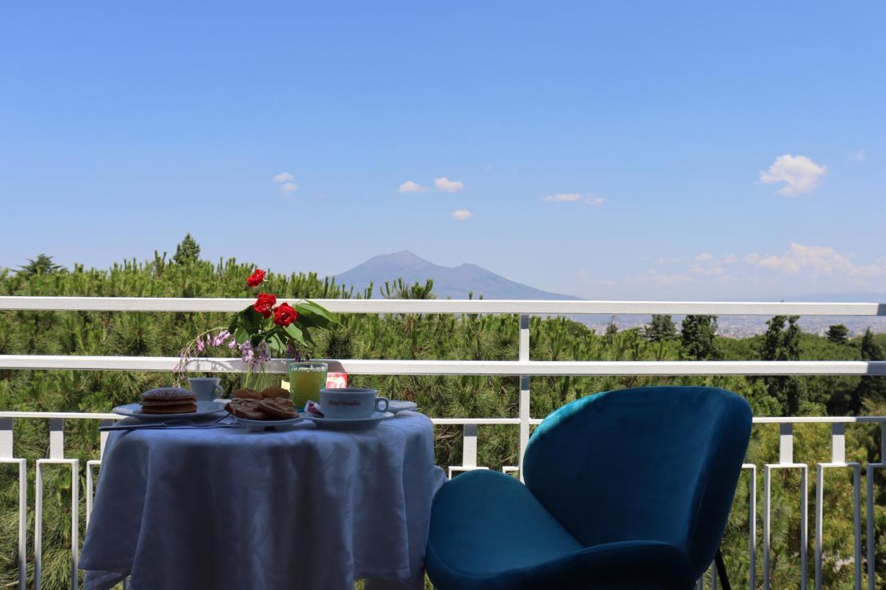 Hotel Paradiso Castellammare di Stabia Exterior photo