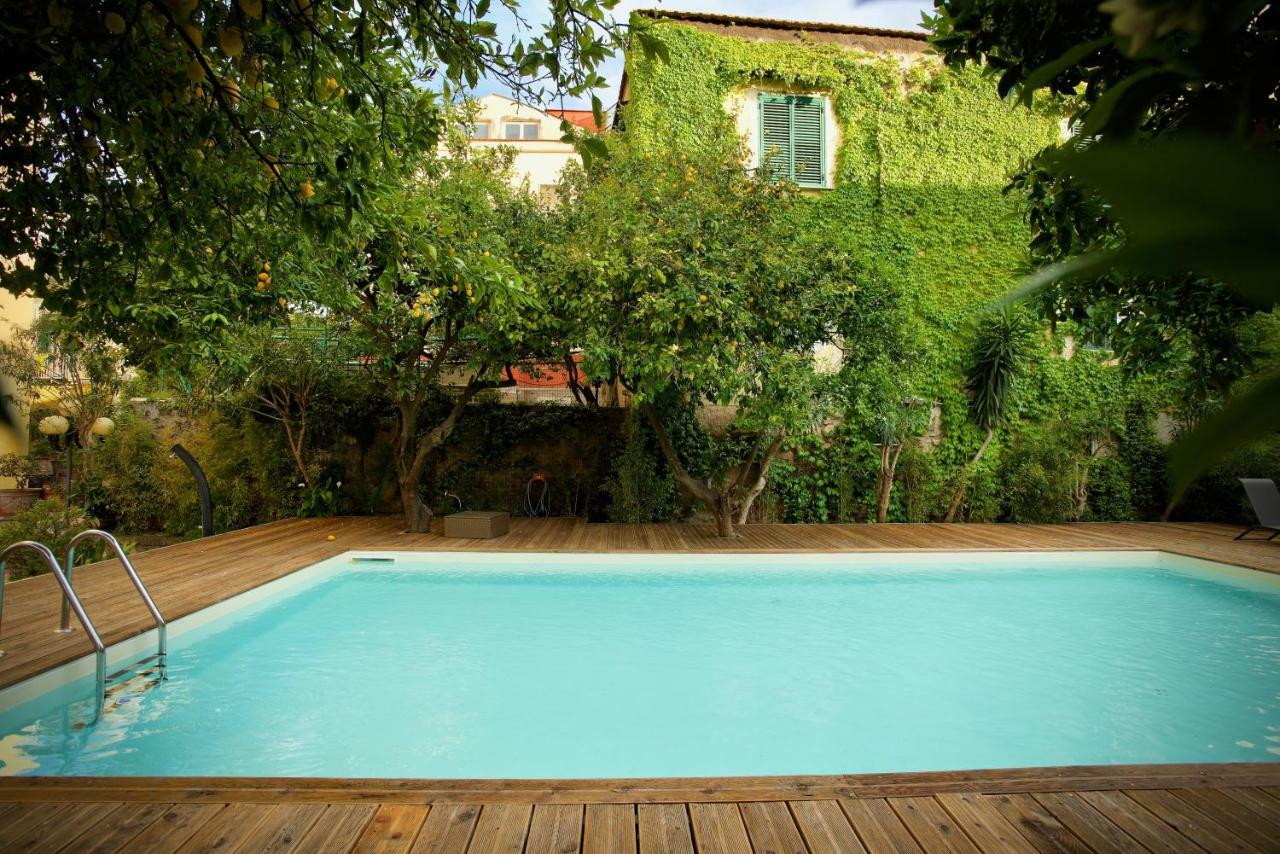 Hotel Paradiso Castellammare di Stabia Exterior photo