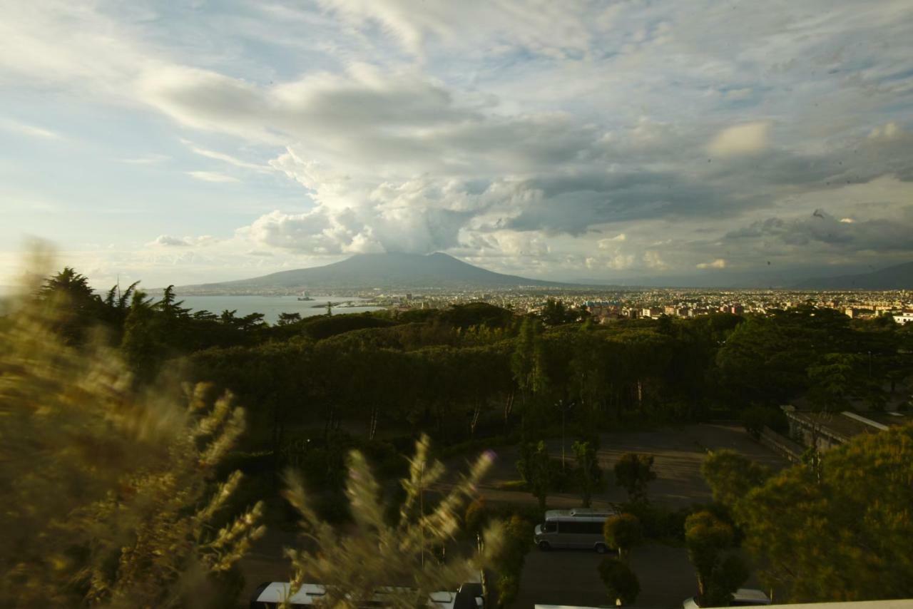 Hotel Paradiso Castellammare di Stabia Exterior photo