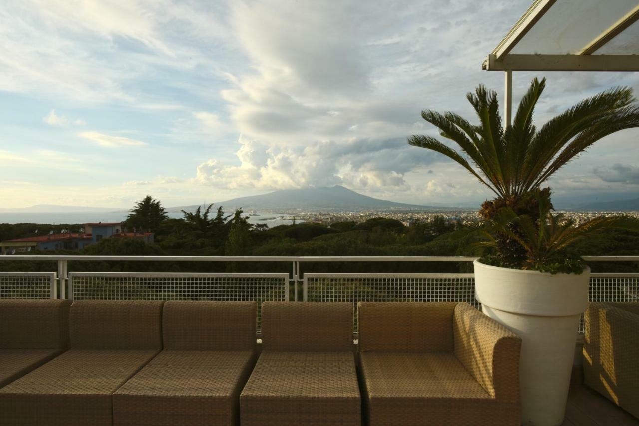 Hotel Paradiso Castellammare di Stabia Exterior photo